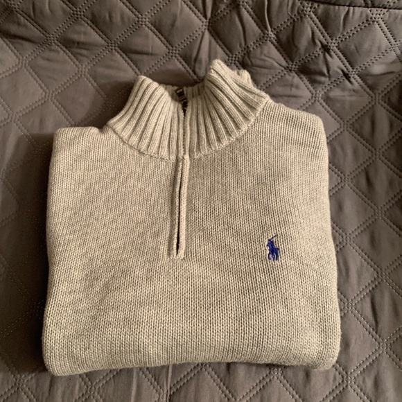 Boys M 10/12 Polo Ralph Lauren sweater. Gray is the color the logo is blue. - Picture 4 of 9